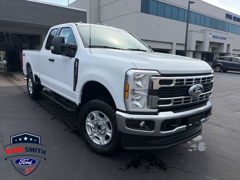 New 2027 Ford F250 XLT w/ Snow Plow Prep Package AWD/4WD image 1