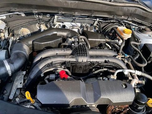 Used 2017 Subaru Forester 2.5i Premium image 31