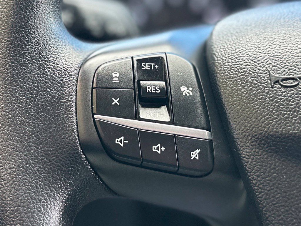Used 2020 Ford Escape SE FWD image 10
