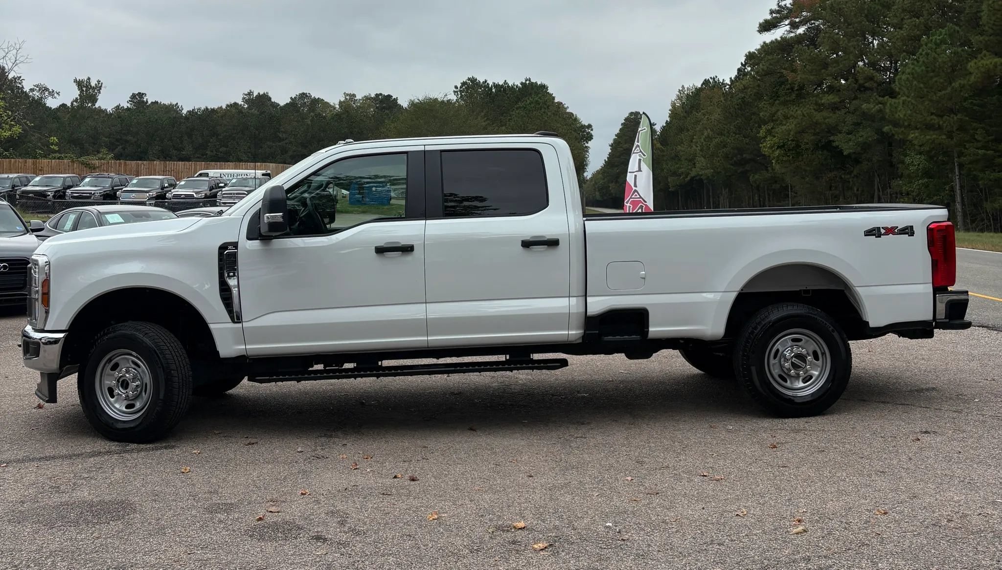 Used 2025 Ford F250 XL w/ XL Chrome Package AWD/4WD image 3