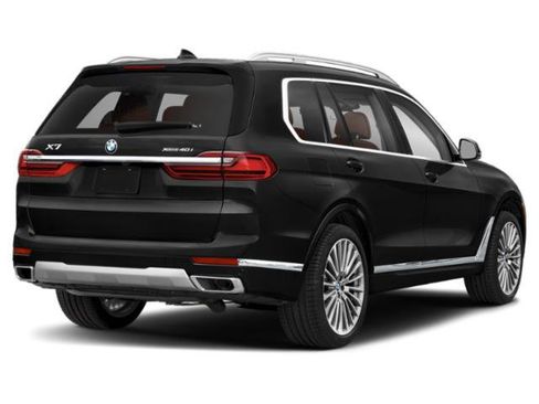 Used 2022 BMW X7 xDrive40i w/ M Sport Package image 2