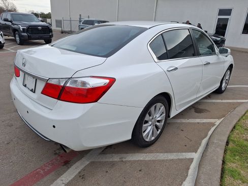 Used 2015 Honda Accord EX image 6