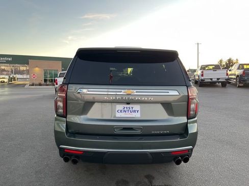 Used 2023 Chevrolet Suburban Premier image 10