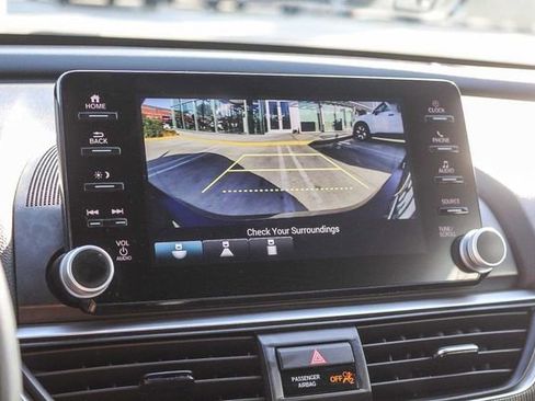 Used 2022 Honda Accord Sport image 32