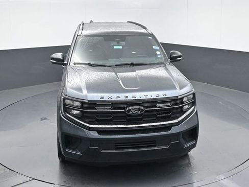 Used 2025 Ford Expedition Platinum w/ Stealth Performance Package AWD/4WD image 41