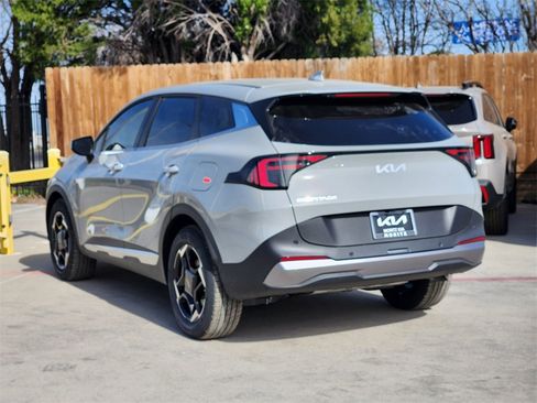 New 2026 Kia Sportage EX image 3