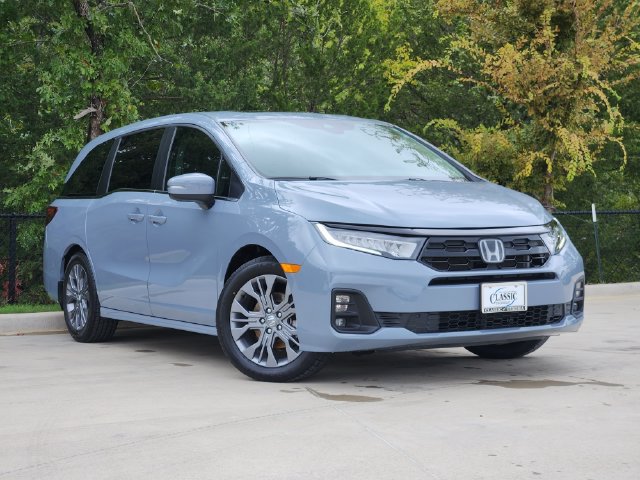 Used 2025 Honda Odyssey Touring image 1