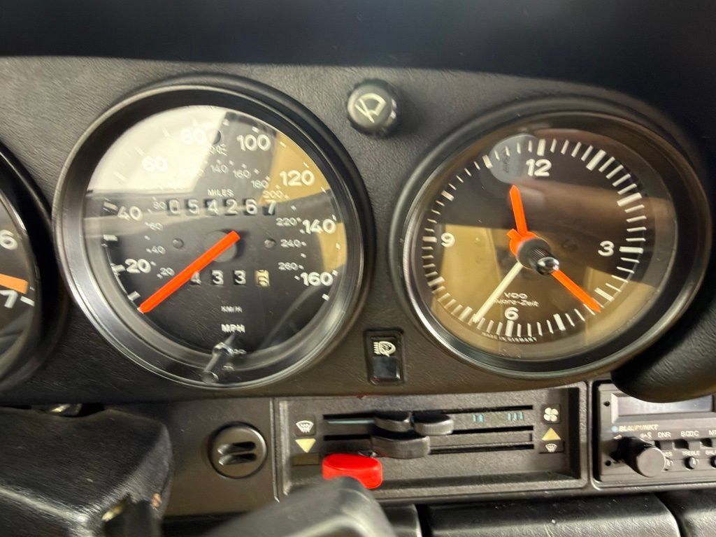 Used 1987 Porsche 911 Carrera RWD image 29
