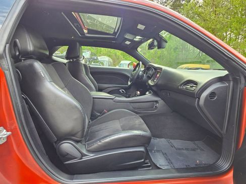 Used 2020 Dodge Challenger GT w/ Plus Package image 28