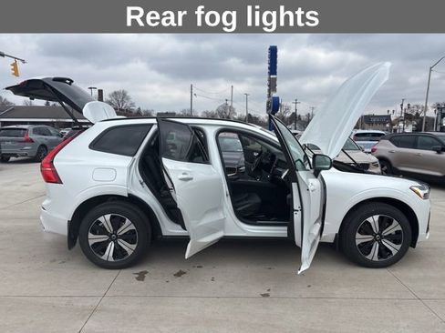 Used 2025 Volvo XC60 T8 Core w/ Climate Package image 30