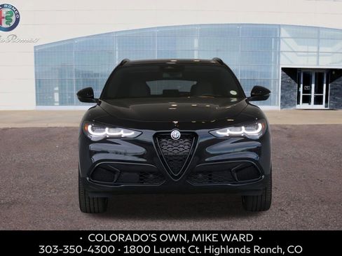New 2025 Alfa Romeo Stelvio Sprint image 9