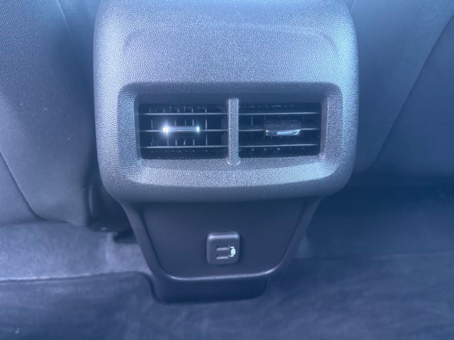 Used 2024 Chevrolet Equinox LS w/ Driver Confidence II Package AWD/4WD image 23