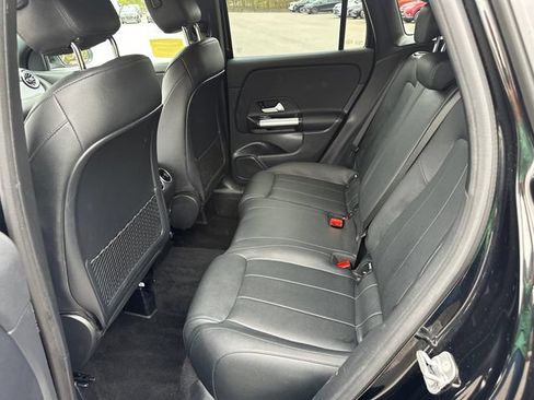 Used 2025 Mercedes-Benz GLA 250 4MATIC image 17