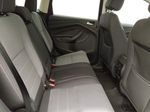 Used 2016 Ford Escape SE w/ Equipment Group 201A FWD image 19