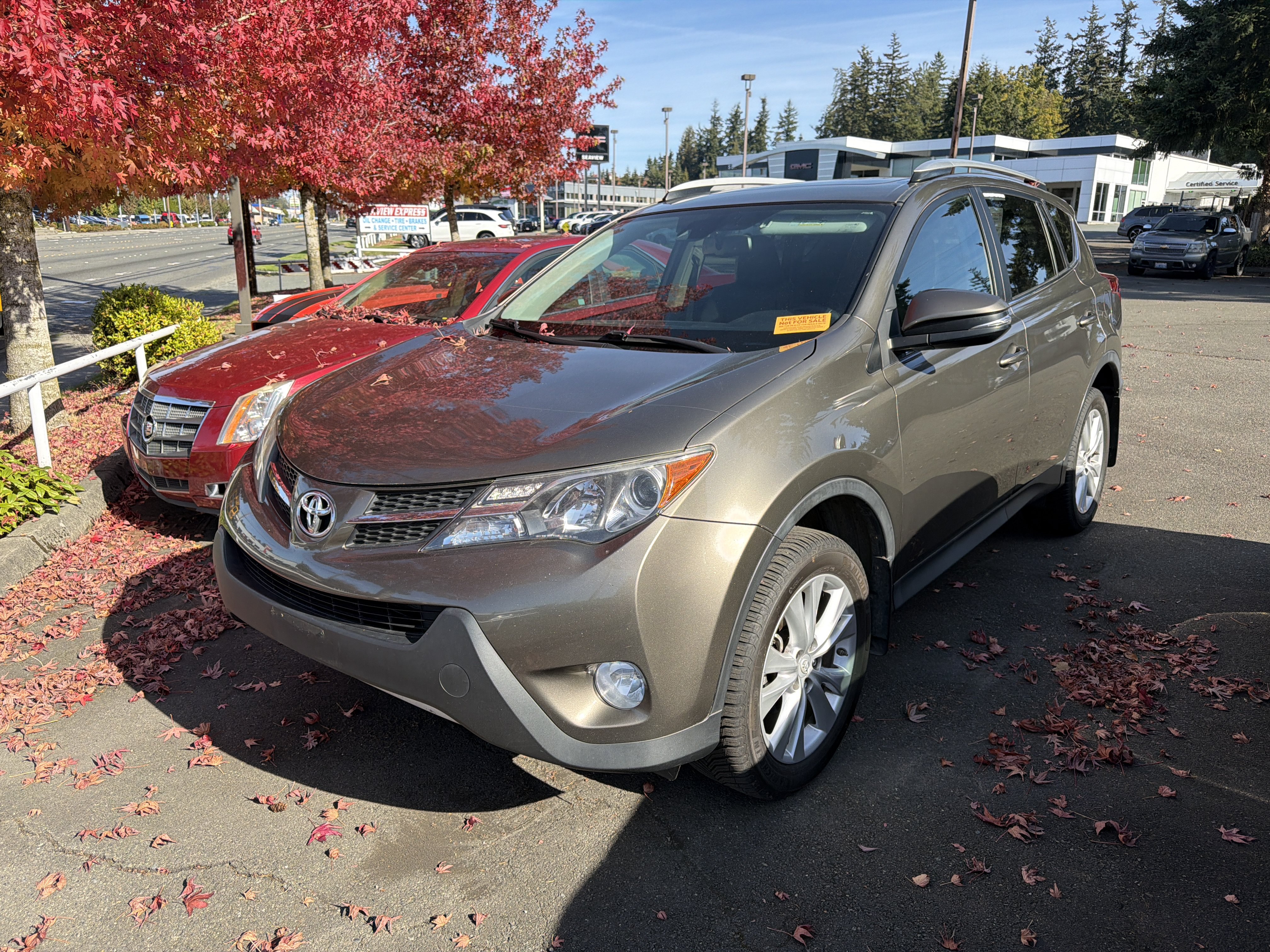 Used 2014 Toyota RAV4 Limited w/ Technology Package AWD/4WD image 2
