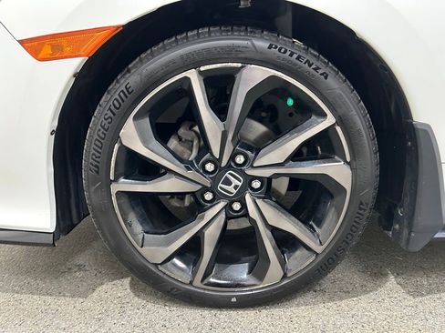 Used 2018 Honda Civic Sport Touring image 12