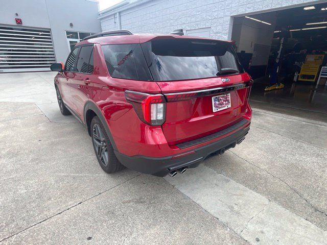 Used 2025 Ford Explorer ST AWD/4WD image 14