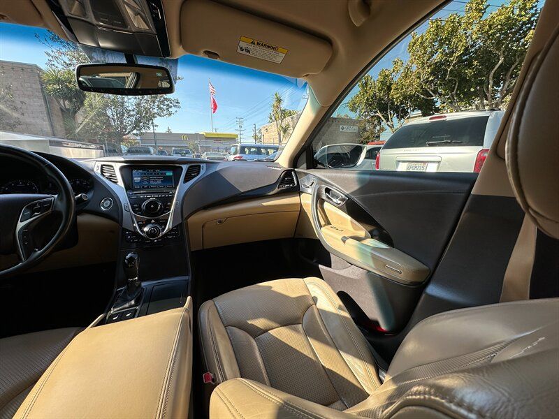 Used 2012 Hyundai Azera FWD image 14