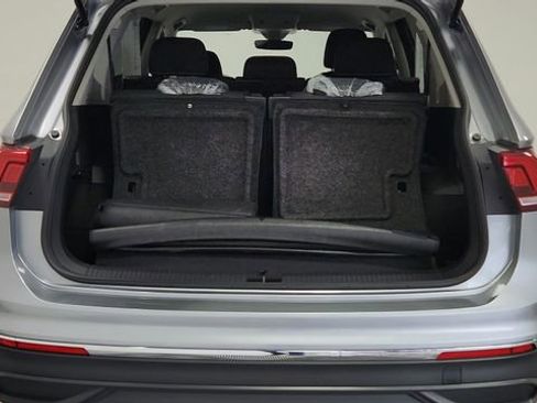 Used 2024 Volkswagen Tiguan S image 20