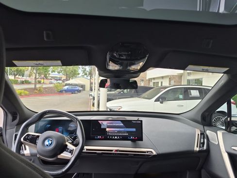 Certified 2024 BMW iX xDrive50 w/ Premium Package AWD/4WD image 18
