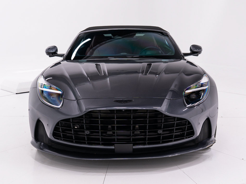 Used 2025 Aston Martin DB12 Convertible RWD image 9