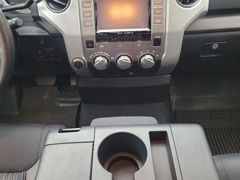 Used 2016 Toyota Tundra SR5 image 22