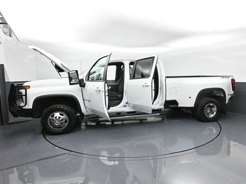 Used 2024 Chevrolet Silverado 3500 LT w/ Convenience Package AWD/4WD image 46