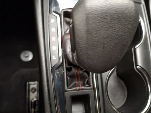 Used 2022 Chevrolet Equinox RS w/ Infotainment Package FWD image 28