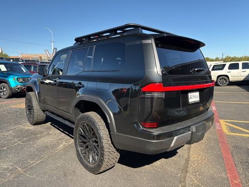 Used 2025 Lexus GX 550 image 10