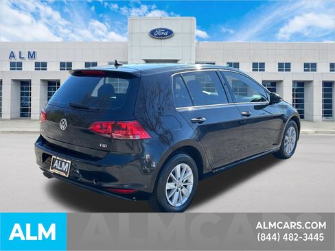 Used 2017 Volkswagen Golf SE image 5