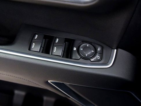 Used 2022 Chevrolet Silverado 1500 RST AWD/4WD image 18