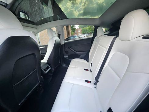 Used 2023 Tesla Model Y Long Range AWD/4WD image 63