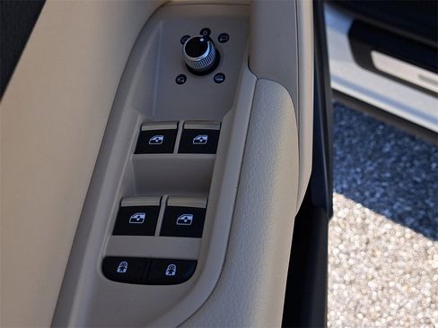 Certified 2023 Audi Q5 2.0T Premium w/ Convenience Package image 22