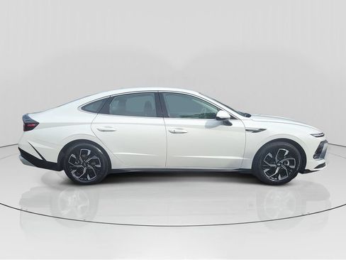 Used 2024 Hyundai Sonata SEL FWD image 8