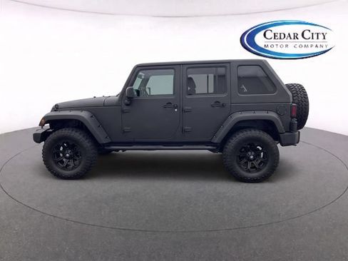 Used 2012 Jeep Wrangler Unlimited Sport AWD/4WD image 7