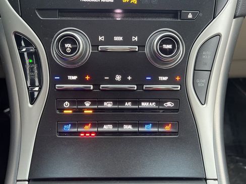 Used 2018 Lincoln MKX Reserve w/ Lincoln MKX Climate Package image 20