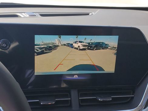 New 2026 Chevrolet Trax LT w/ Sunroof Package FWD image 25