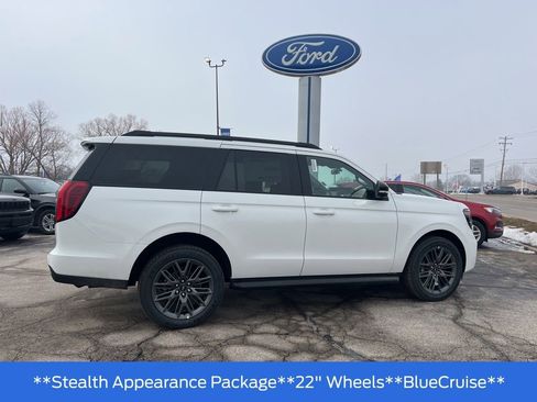 New 2026 Ford Expedition Platinum w/ Stealth Appearance Package image 8