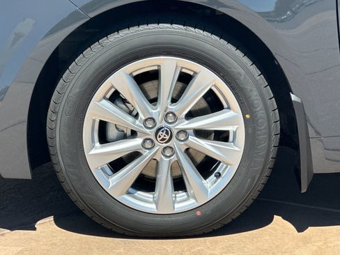 New 2026 Toyota Corolla XLE FWD image 32