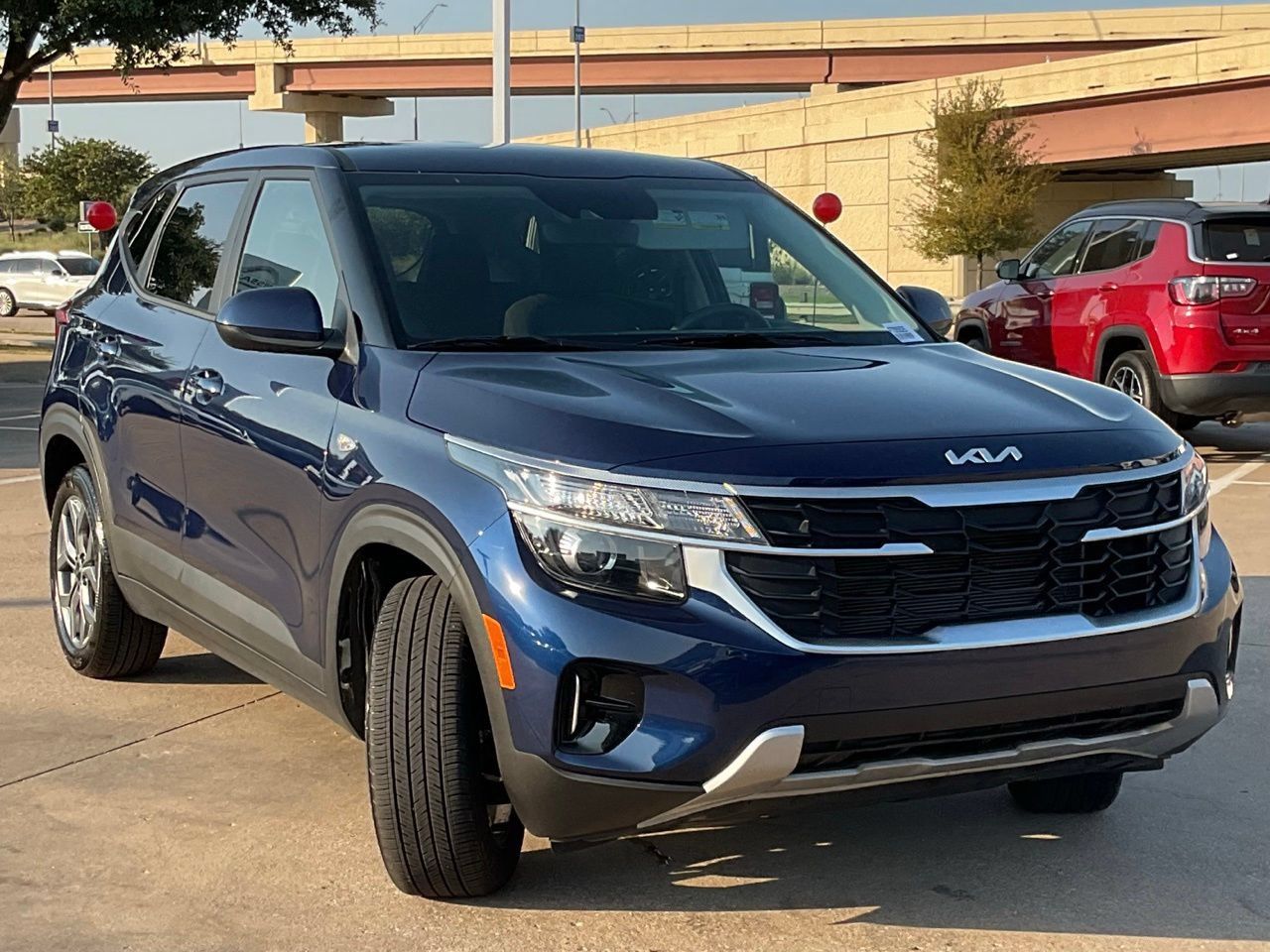 Used 2026 Kia Seltos LX FWD image 3
