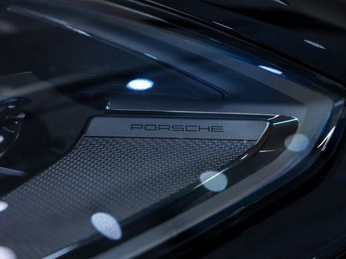 Certified 2025 Porsche Cayenne Coupe image 20