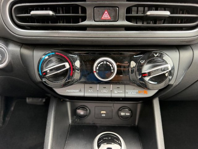 Used 2023 Hyundai Kona SEL AWD/4WD image 13