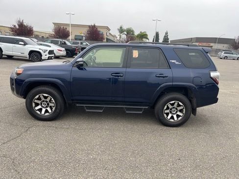 Used 2024 Toyota 4Runner TRD Off-Road Premium image 8