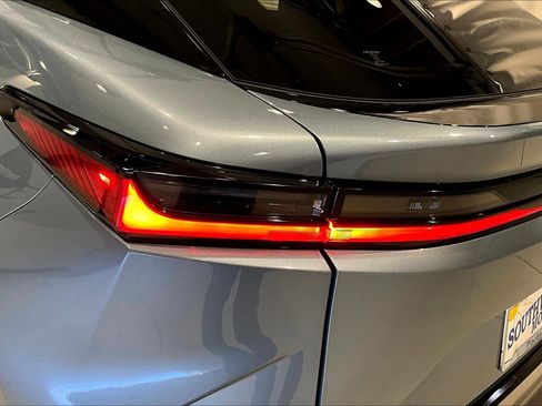 Used 2023 Lexus RZ 450e Premium w/ Technology Package image 22