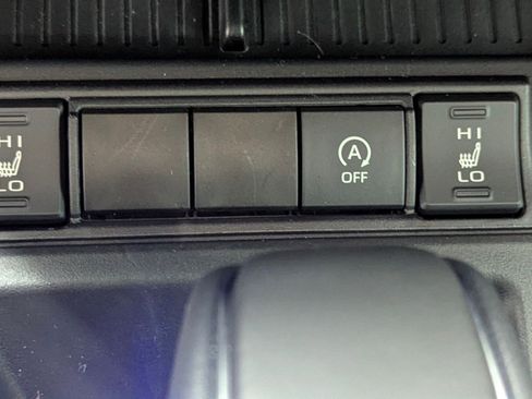 Used 2026 Toyota Corolla Cross XLE image 27