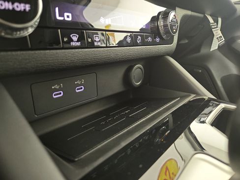 New 2026 Mitsubishi Outlander ES image 27