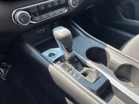Used 2025 Nissan Altima 2.5 SV FWD image 31