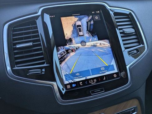 Used 2025 Volvo XC90 B6 Plus w/ Protection Package Premier image 18