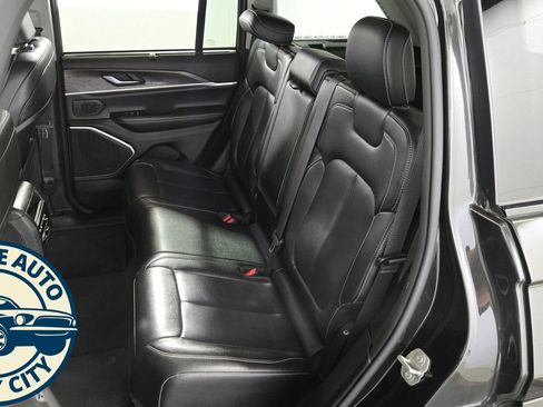 Used 2023 Jeep Grand Cherokee 30th Anniversary image 34