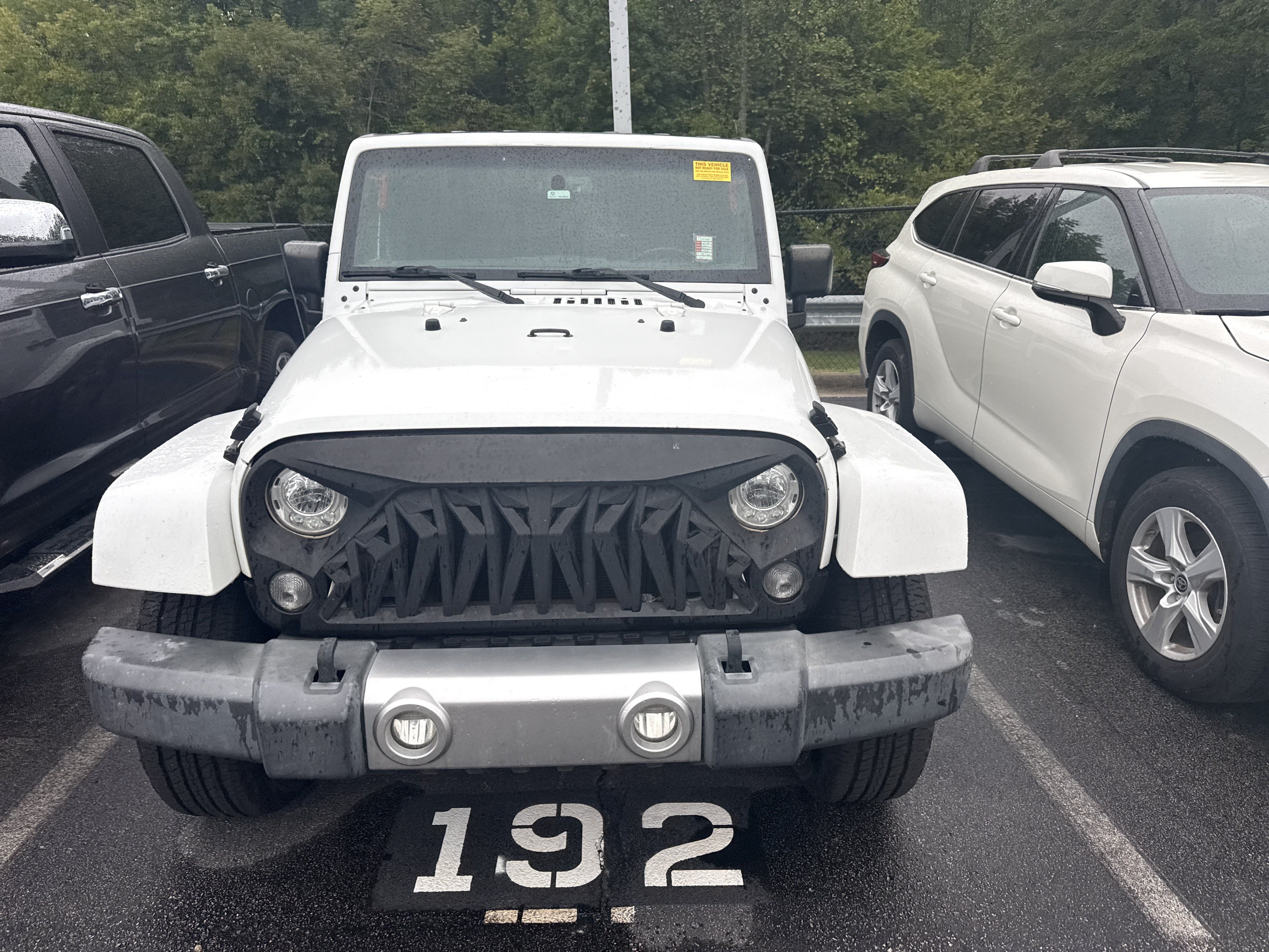 Used 2018 Jeep Wrangler Unlimited Sahara w/ Max Tow Package AWD/4WD image 2